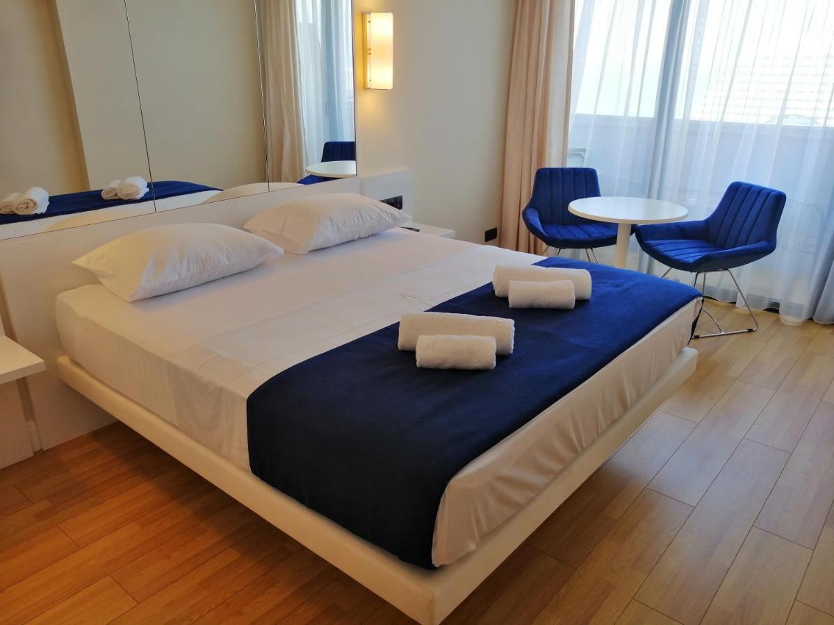 Subtropik Apartments In Batoumi Extérieur photo